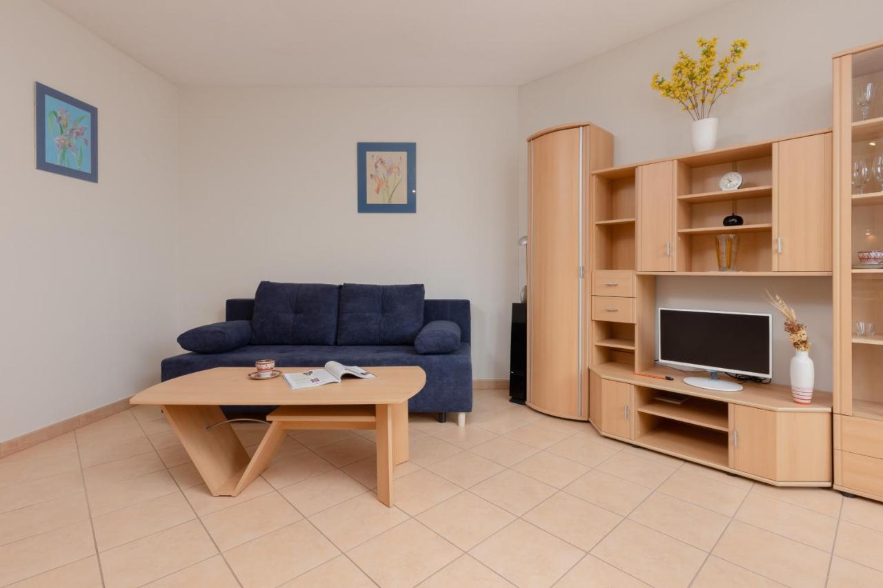 Pejzazowa Apartment Metro Wilanowska Mokotow By Noclegi Renters Varsavia Esterno foto
