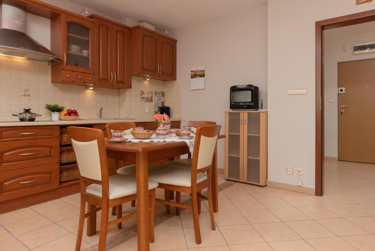 Pejzazowa Apartment Metro Wilanowska Mokotow By Noclegi Renters Varsavia Esterno foto