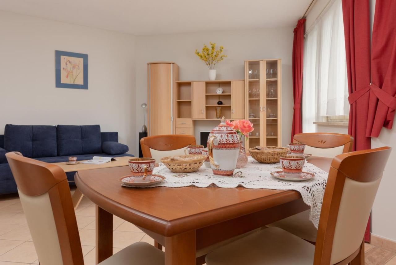 Pejzazowa Apartment Metro Wilanowska Mokotow By Noclegi Renters Varsavia Esterno foto