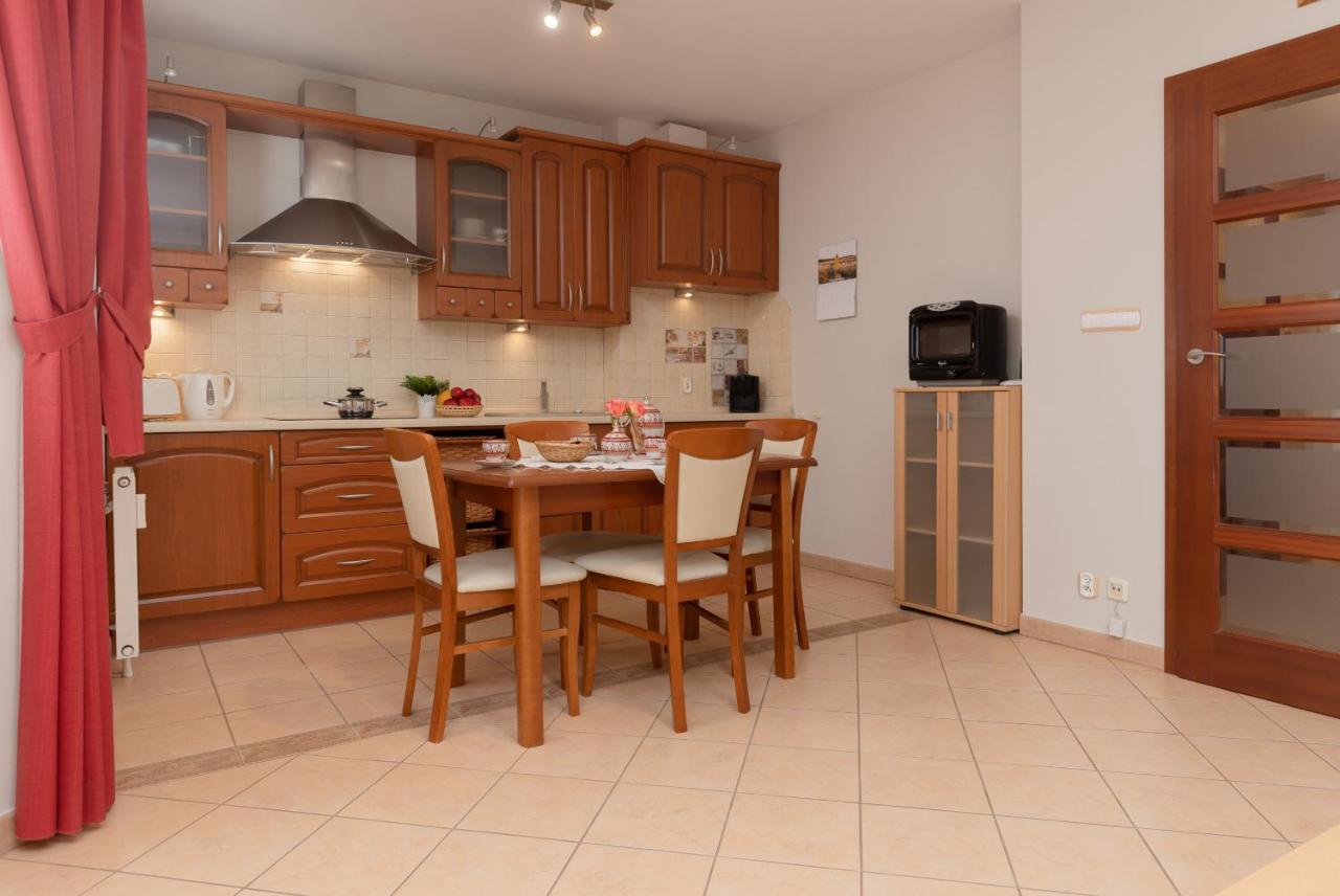 Pejzazowa Apartment Metro Wilanowska Mokotow By Noclegi Renters Varsavia Esterno foto